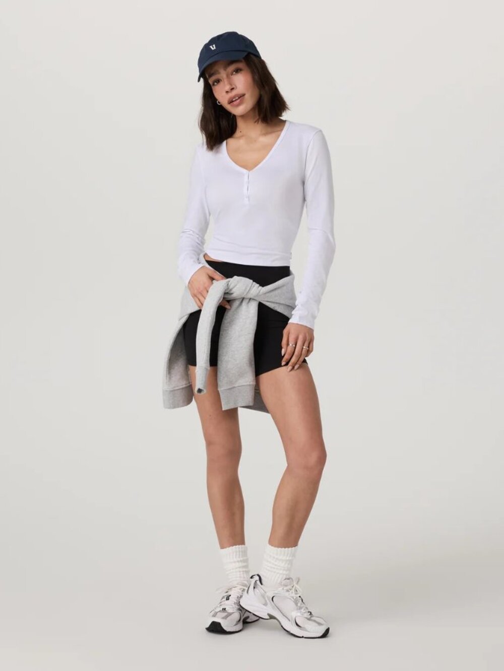 NWOT Vuori Long Sleeve Tuvalu Henley - Size LARGE - White